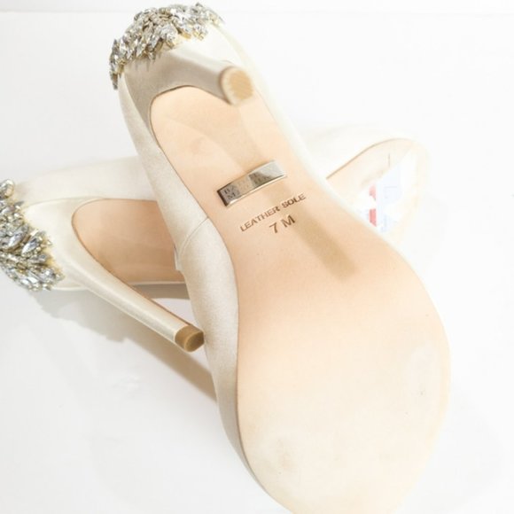 Badgley Mischka Kiara Embellished Pumps -7 - Picture 6 of 6